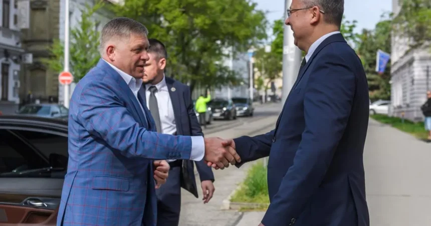 Vláda po týždňoch skrývania chce rokovať o rozpočte už v pondelok, transakčnú daň nezruší
