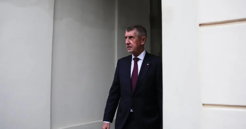 Vláda v Prahe prežila ďalšie hlasovanie o nedôvere