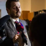 Vyhodili ho za šafárenie, iný súd ho zamestnal. Kancelár Solej sa nestratil