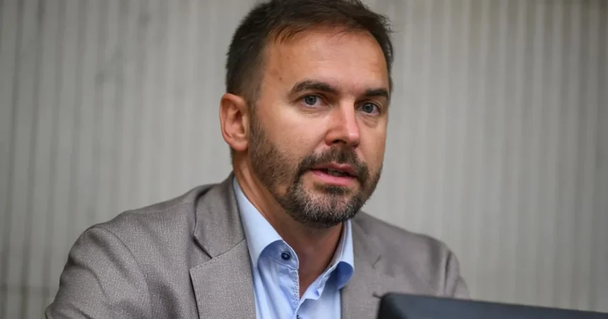 Výsledky komunálnych volieb na Slovensku môžu prerozdeliť moc v mestách a obciach
