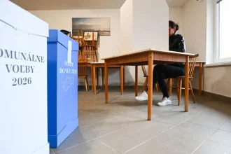 Výsledky volieb v Trenčíne: Volebné miestnosti v kraji sa zatvorili, sčítavajú hlasy