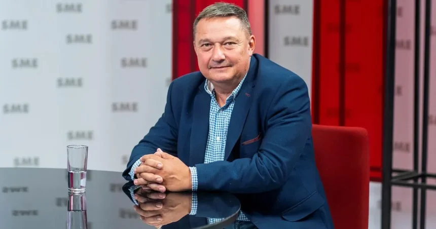 Zmeko: Ľudia majte doma vodu na tri dni, nie je to panika